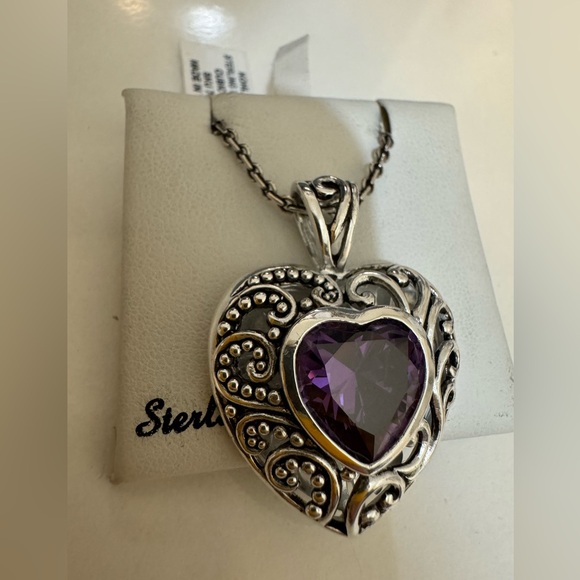 Vintage Heart Pendant Necklace- Silver - Picture 5 of 9